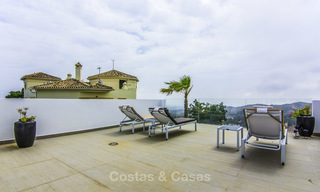 Superbe villa moderne très spacieuse avec une vue imprenable sur la mer à vendre sur les collines de Marbella Est 18956 
