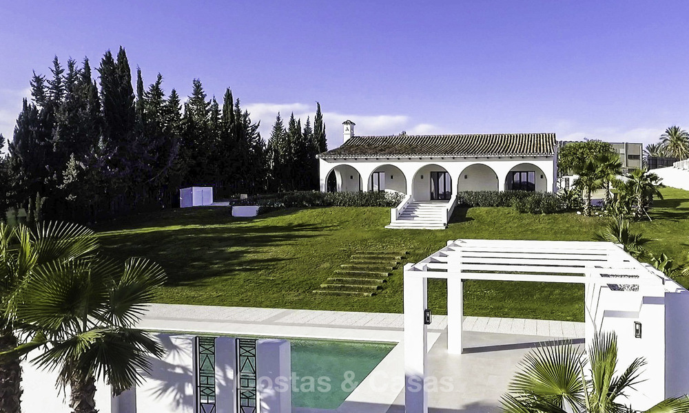 Villa rustique entièrement rénovée à vendre sur le New Golden Mile entre Marbella et Estepona 19094