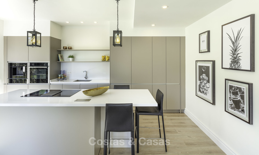 Villa de luxe méditerranéenne moderne entièrement rénovée à vendre au cœur de la vallée du golf de Nueva Andalucia, à Marbella 19210