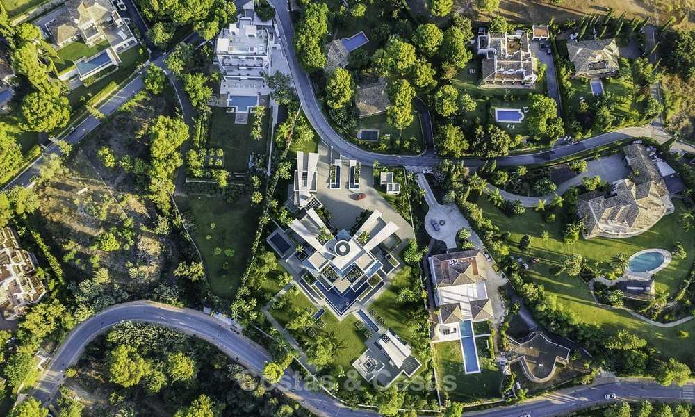 Spectaculaire projet de villa de grand luxe avec permis de construire à vendre dans un quartier très exclusif du Golden Mile à Marbella 19235