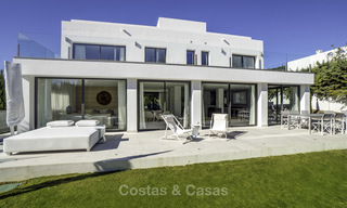 Nouvelle villa moderne de luxe à vendre, prête à emménager, Nueva Andalucia, Marbella 19273 