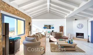 Charmante villa andalouse rénovée avec une vue imprenable sur la mer à vendre à Estepona 19476 