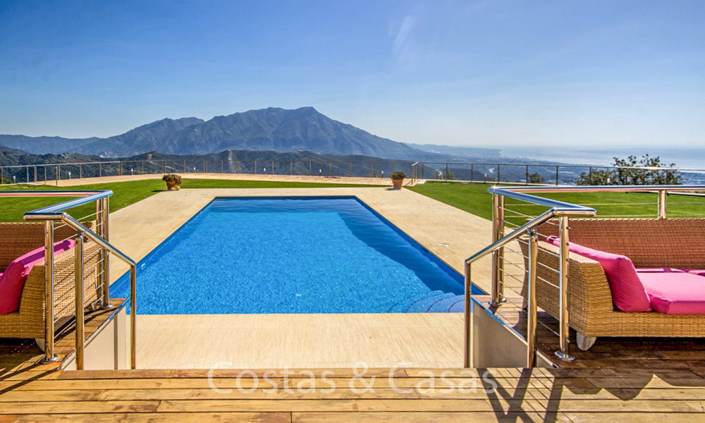 Exquise villa de luxe avec vue imprenable sur la mer et la montagne à vendre dans le domaine très exclusif de La Zagaleta, Marbella 19433