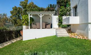 Villa andalouse entièrement rénovée et redécorée à vendre dans les collines de Nueva Andalucia, Marbella 33629 