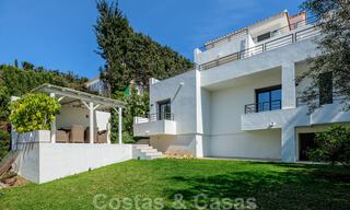 Villa andalouse entièrement rénovée et redécorée à vendre dans les collines de Nueva Andalucia, Marbella 33630 