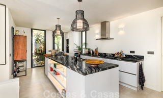 Villa andalouse entièrement rénovée et redécorée à vendre dans les collines de Nueva Andalucia, Marbella 33635 