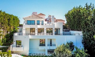 Villa andalouse entièrement rénovée et redécorée à vendre dans les collines de Nueva Andalucia, Marbella 33671 