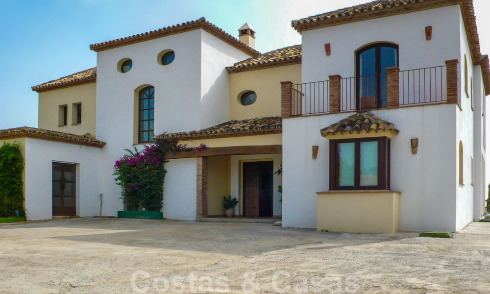 Mansion de montagne à vendre dans la région de Marbella - Benahavis sur la Costa del Sol 37204