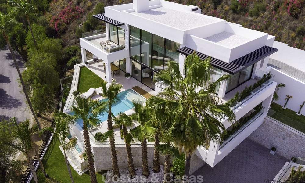 Nouvelle villa moderne de luxe sur une position élevée dans un excellent complexe de golf à vendre, Benahavis, Marbella 19558