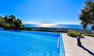 Chef-d'œuvre, villa de luxe sur un terrain énorme et avec une vue panoramique à 360º à vendre, East Marbella 19810 