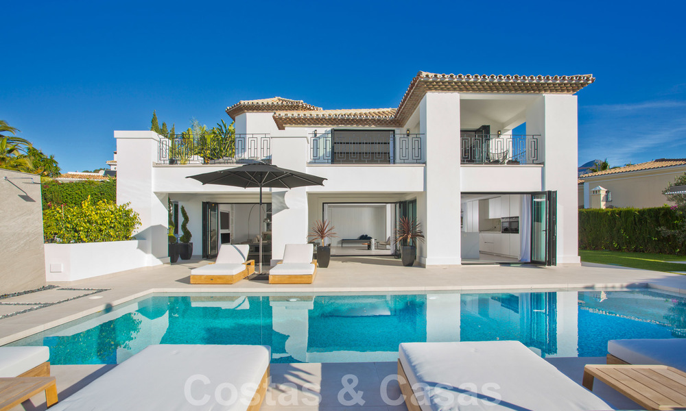 Villa classique de haute qualité, entièrement modernisée, dans la vallée du golf de Nueva Andalucía, Marbella 19831