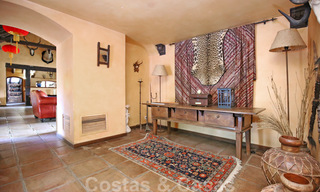 Villa unique de style rustique avec maison d'hôtes séparée à vendre, à distance de marche du centre de San Pedro, Marbella 20618 
