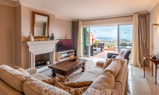 Appartement penthouse immaculé avec vue panoramique sur la mer et la montagne à vendre à Benahavis - Marbella 20231 