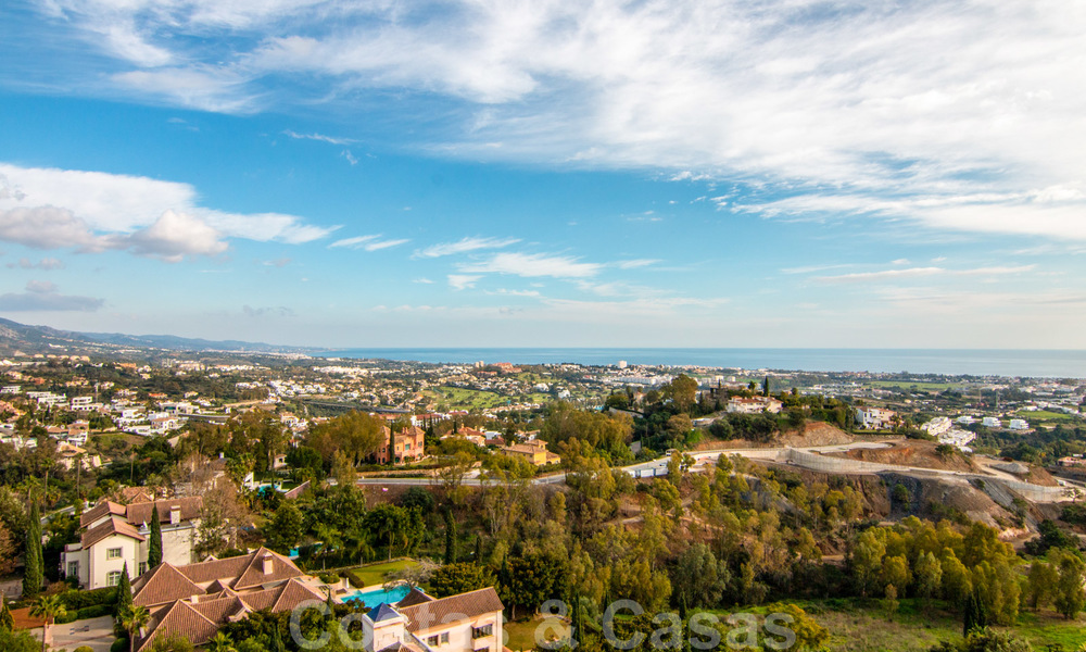 Appartement penthouse immaculé avec vue panoramique sur la mer et la montagne à vendre à Benahavis - Marbella 20248