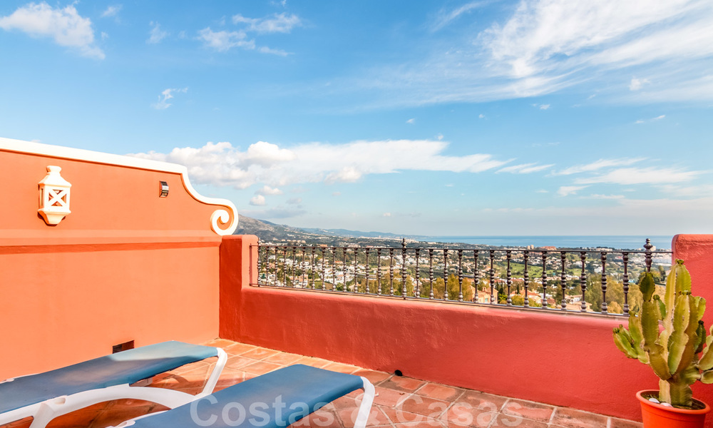 Appartement penthouse immaculé avec vue panoramique sur la mer et la montagne à vendre à Benahavis - Marbella 20250