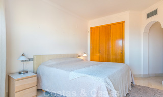 Magnifique penthouse avec une immense terrasse et une vue imprenable sur la mer à vendre à Nueva Andalucia 20326 