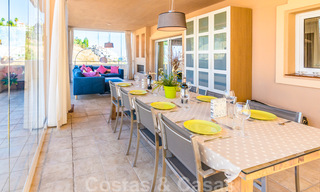 Magnifique penthouse avec une immense terrasse et une vue imprenable sur la mer à vendre à Nueva Andalucia 20335 