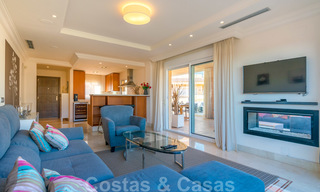 Magnifique penthouse avec une immense terrasse et une vue imprenable sur la mer à vendre à Nueva Andalucia 20337 