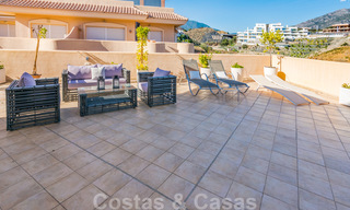 Magnifique penthouse avec une immense terrasse et une vue imprenable sur la mer à vendre à Nueva Andalucia 20345 