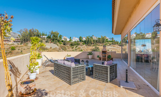 Magnifique penthouse avec une immense terrasse et une vue imprenable sur la mer à vendre à Nueva Andalucia 20346 