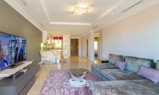 Appartement attrayant entièrement rénové dans un prestigieux complexe à vendre, Nueva Andalucia, Marbella 20645 
