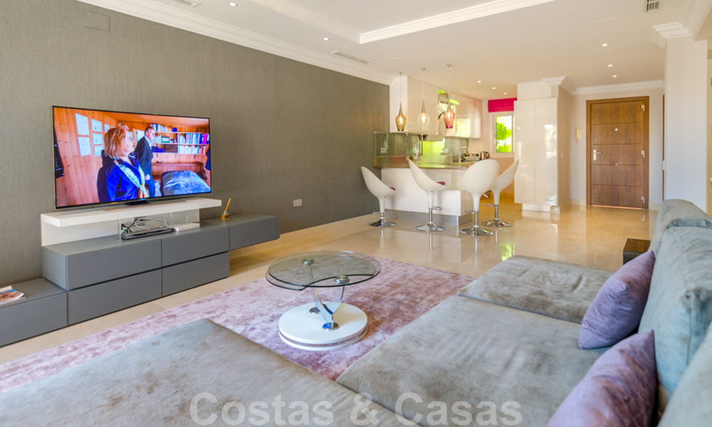 Appartement attrayant entièrement rénové dans un prestigieux complexe à vendre, Nueva Andalucia, Marbella 20647