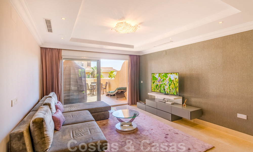 Appartement attrayant entièrement rénové dans un prestigieux complexe à vendre, Nueva Andalucia, Marbella 20648
