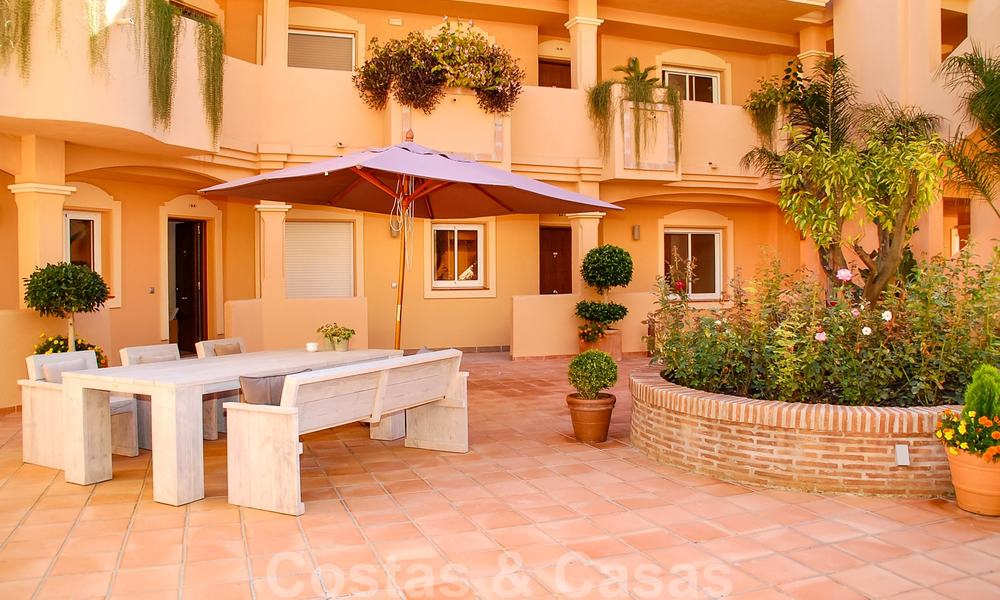 Appartement attrayant entièrement rénové dans un prestigieux complexe à vendre, Nueva Andalucia, Marbella 20667