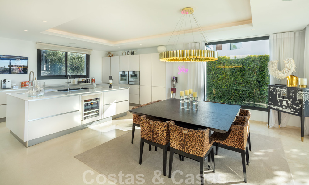 Villa de luxe élégante et contemporaine avec vue mer à vendre dans la région recherchée de Nueva Andalucia, Marbella 20892