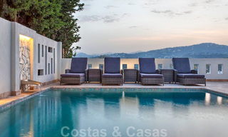 Charmante villa de luxe entièrement rénovée avec vue sur la mer et la montagne à vendre, Nueva Andalucia, Marbella 20912 