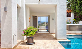 Charmante villa de luxe entièrement rénovée avec vue sur la mer et la montagne à vendre, Nueva Andalucia, Marbella 20928 