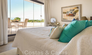 Villa moderne de luxe avec vue panoramique sur la mer à vendre dans le prestigieux Golden Mile de Marbella 20974 