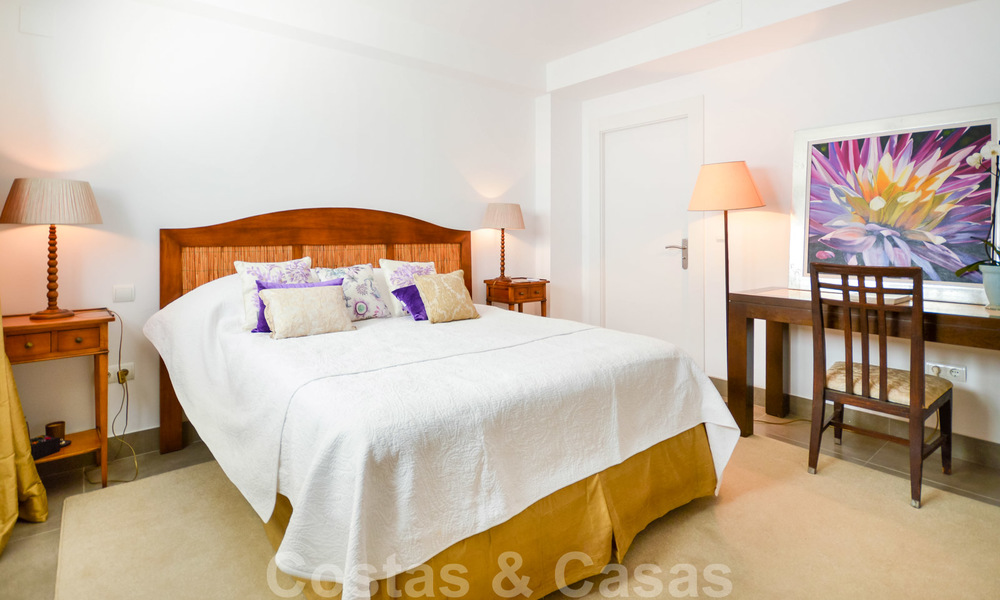 Villa moderne de luxe avec vue panoramique sur la mer à vendre dans le prestigieux Golden Mile de Marbella 20981