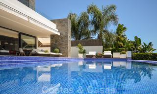 Villa moderne de luxe avec vue panoramique sur la mer à vendre dans le prestigieux Golden Mile de Marbella 21005 