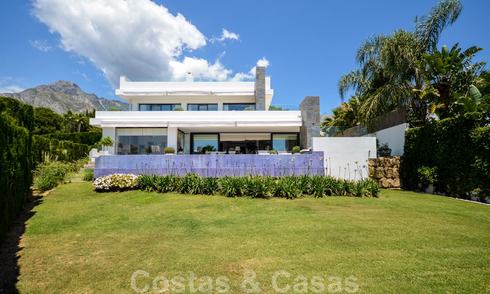 Villa moderne de luxe avec vue panoramique sur la mer à vendre dans le prestigieux Golden Mile de Marbella 21006