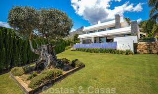 Villa moderne de luxe avec vue panoramique sur la mer à vendre dans le prestigieux Golden Mile de Marbella 21008 