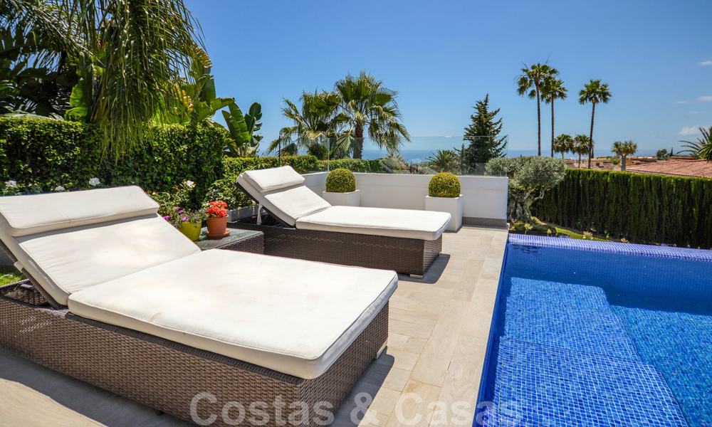 Villa moderne de luxe avec vue panoramique sur la mer à vendre dans le prestigieux Golden Mile de Marbella 21011