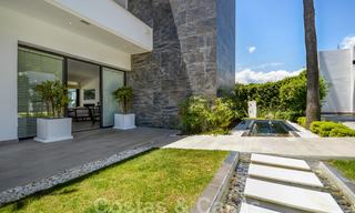 Villa moderne de luxe avec vue panoramique sur la mer à vendre dans le prestigieux Golden Mile de Marbella 21013 