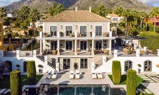 Magnifique villa classique entièrement rénovée avec vue panoramique sur mer à vendre, Sierra Blanca, Marbella 21033 