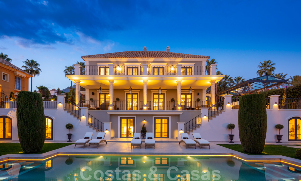 Magnifique villa classique entièrement rénovée avec vue panoramique sur mer à vendre, Sierra Blanca, Marbella 21044