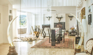 A vendre : villa moderne de construction récente avec vue panoramique, dans une urbanisation recherchée à Benahavis, Marbella 21280 
