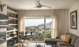 A vendre : villa moderne de construction récente avec vue panoramique, dans une urbanisation recherchée à Benahavis, Marbella 21285 