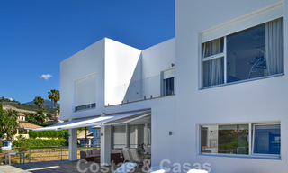 A vendre : villa moderne de construction récente avec vue panoramique, dans une urbanisation recherchée à Benahavis, Marbella 21299 