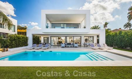Impressionnante villa de style Méditerranée moderne, en première ligne de golf à vendre, Nueva Andalucía, Marbella 21371