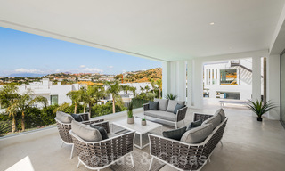 Impressionnante villa de style Méditerranée moderne, en première ligne de golf à vendre, Nueva Andalucía, Marbella 21375 