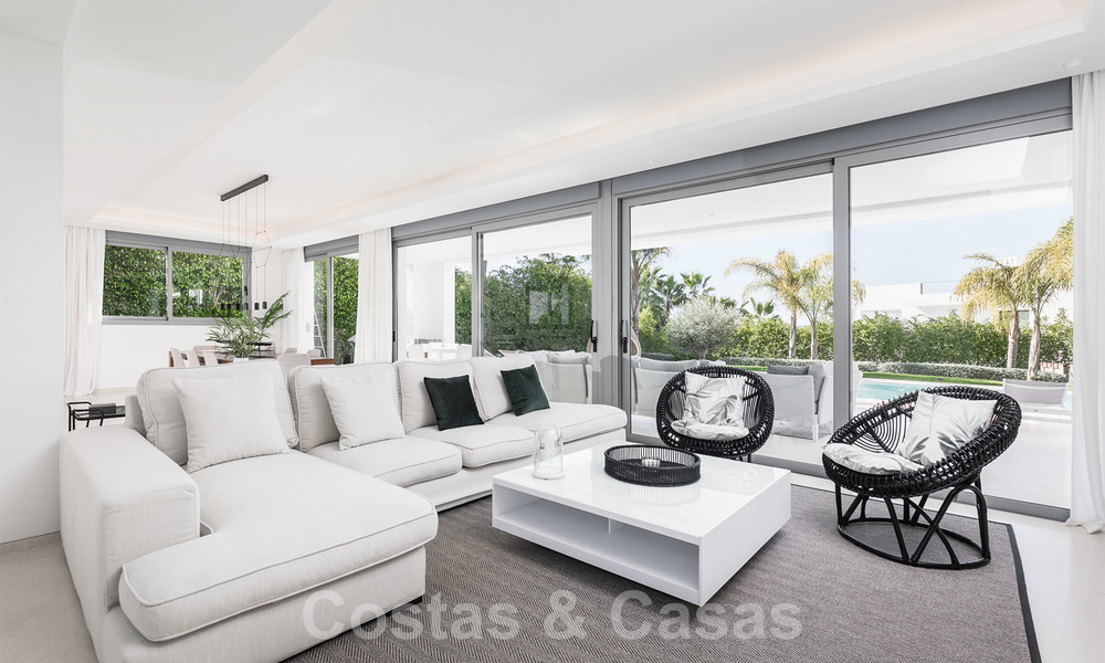 Impressionnante villa de style Méditerranée moderne, en première ligne de golf à vendre, Nueva Andalucía, Marbella 21382