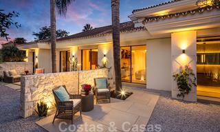 Exquise villa de luxe de style méditerranéenne moderne à vendre, en première ligne de golf à Nueva Andalucia, Marbella 21529 
