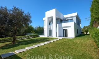 Exquise villa contemporaine neuve à vendre, prête à s'installer, à l'est de Marbella 21762 
