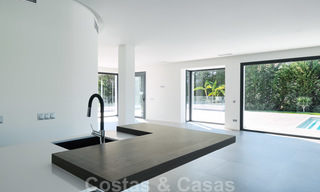 Exquise villa contemporaine neuve à vendre, prête à s'installer, à l'est de Marbella 21776 