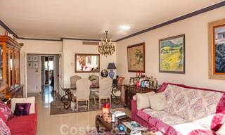 Penthouse à vendre dans une urbanisation exclusive prêt de la plage, située entre Puerto Banus et San Pedro, Marbella 21751 